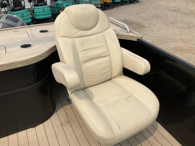 Used 2018 SYLVAN MIRAGE 8522 CRUISE LZ Boats (Misc) Michigan US | Miedema Asset Management Group #1304658