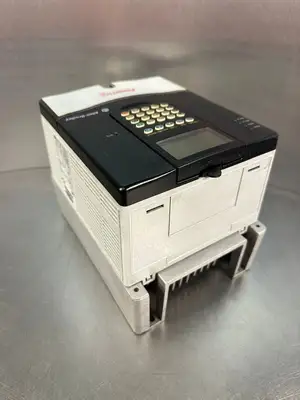 Allen Bradley 20AC3P5A0AYNANC0 /A PowerFlex70 Variable Frequency D. (9.4.1)