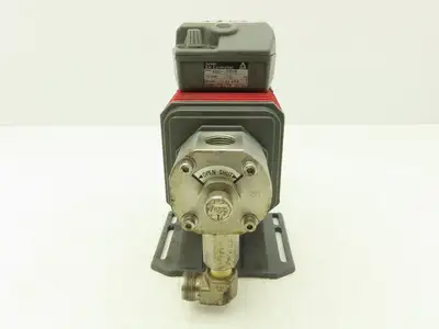 Iwaki EH-C20SH-200R9 Metering Pump Dosing Chemical 120ml/Min Pres .69MPa 200V