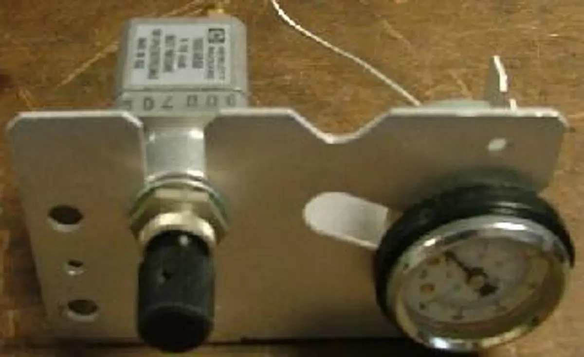 QTY. 1. HEWLETT PACKARD HP 19362-60560 WITH GAUGE ...