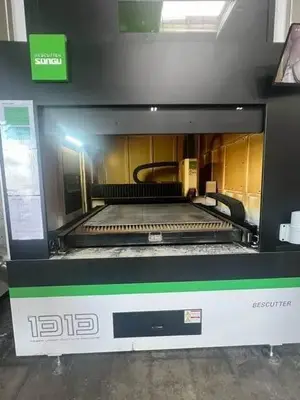BESCUTTER SMART CUBE 4X4 1313A – 3000 WATT FIBER LASER