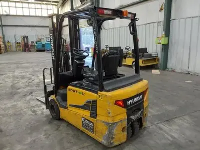 USED 2020 HYUNDAI 20BT-9U