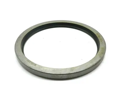 NEW GARLOCK KLOZURE 53X3228 OIL SEAL