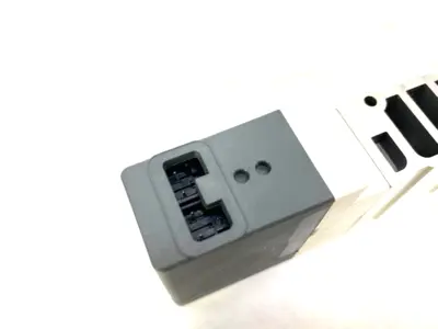 USED SMC PLUG-IN SOLENOID VALVE 5-PORT