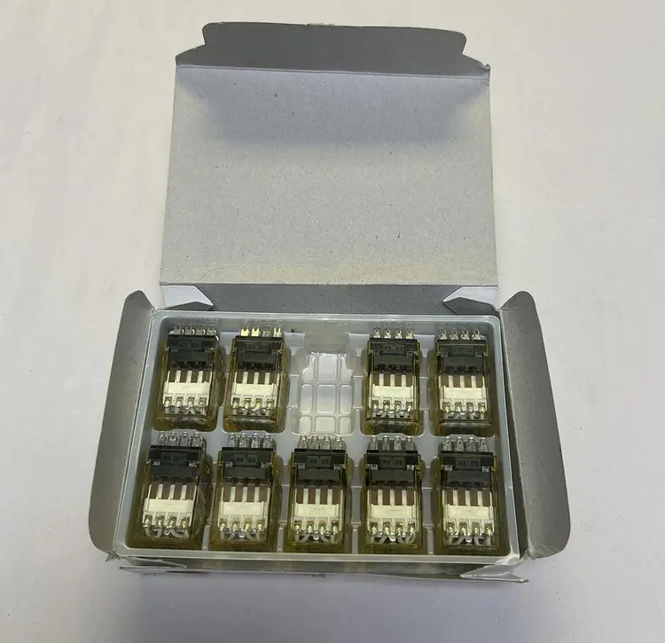 New | in-Stock IDEC RY4S-UL Miscellaneous Equipment (Electrical & Power) | Surplus Asset Holdings #1196959