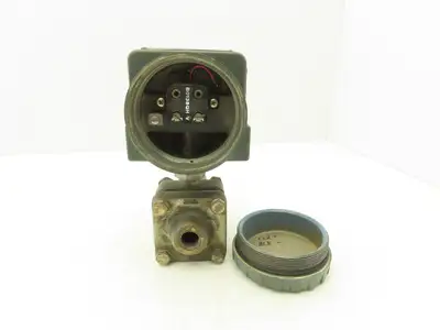 Foxboro 821AM-IK1NL2 Pressure Transmitter/Transducer Electronic 12-65VDC 50PSI