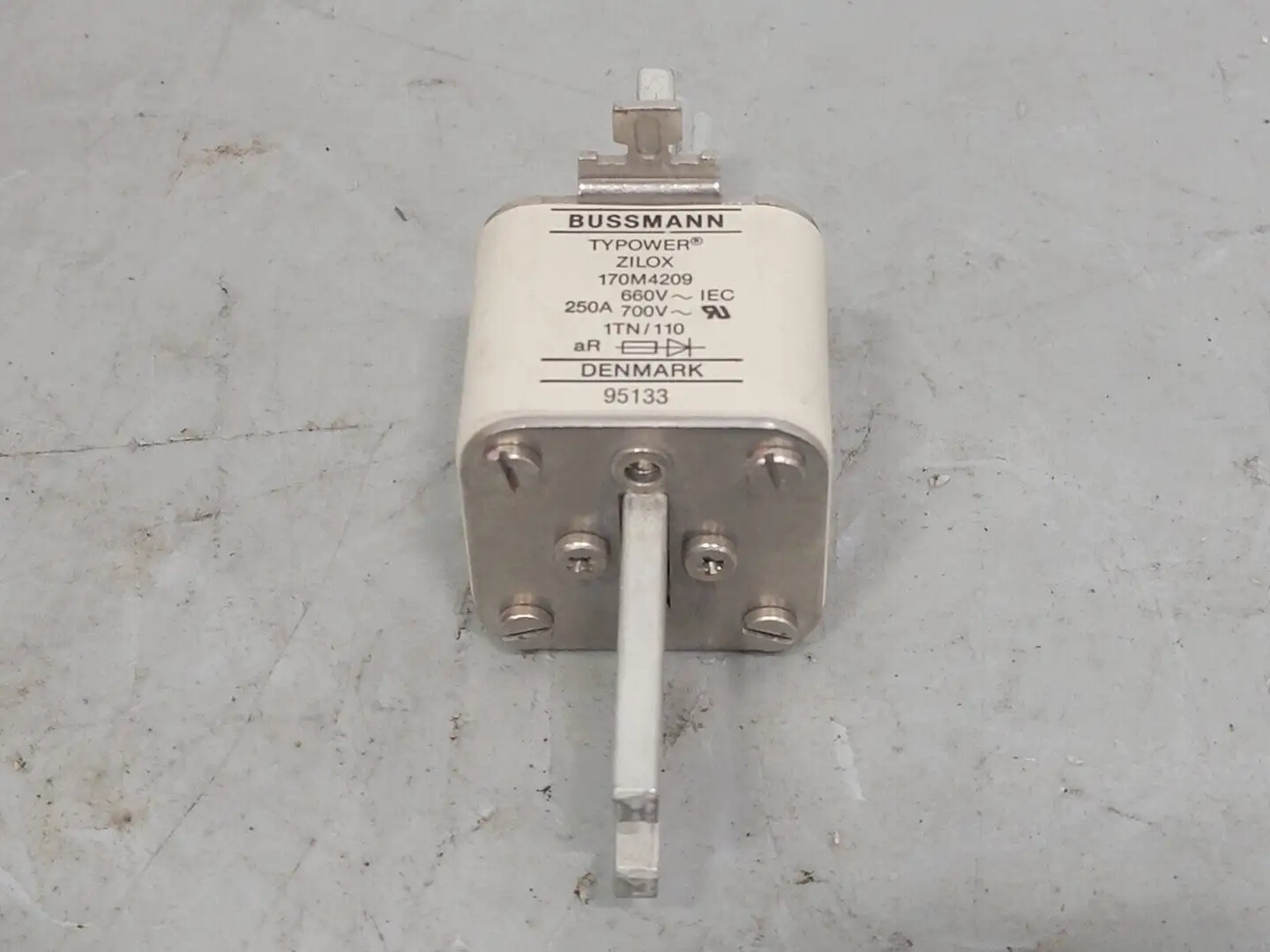 USED BUSSMANN 170M4209