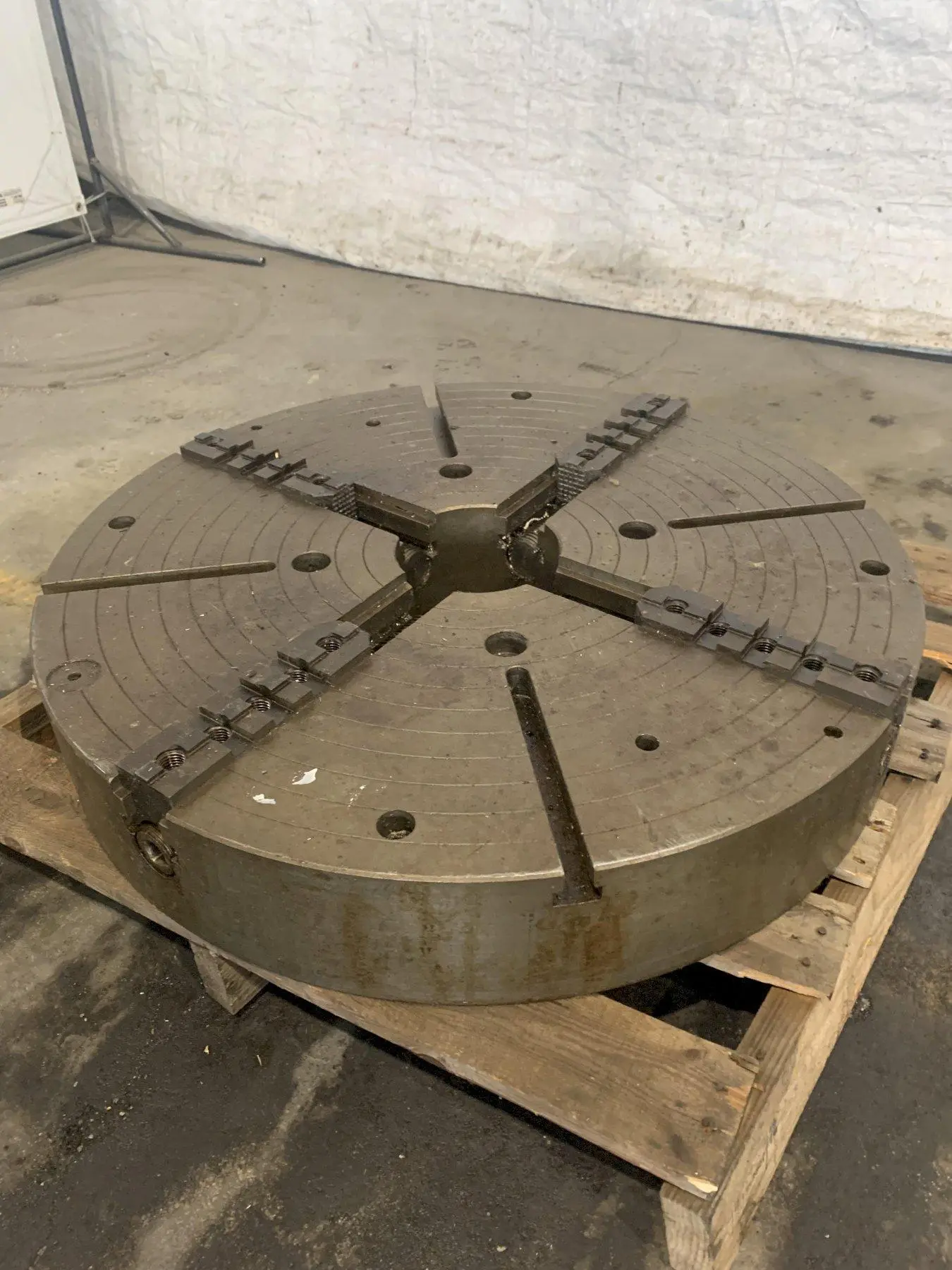 30" 4-JAW LATHE CHUCK. STOCK # 0999224.