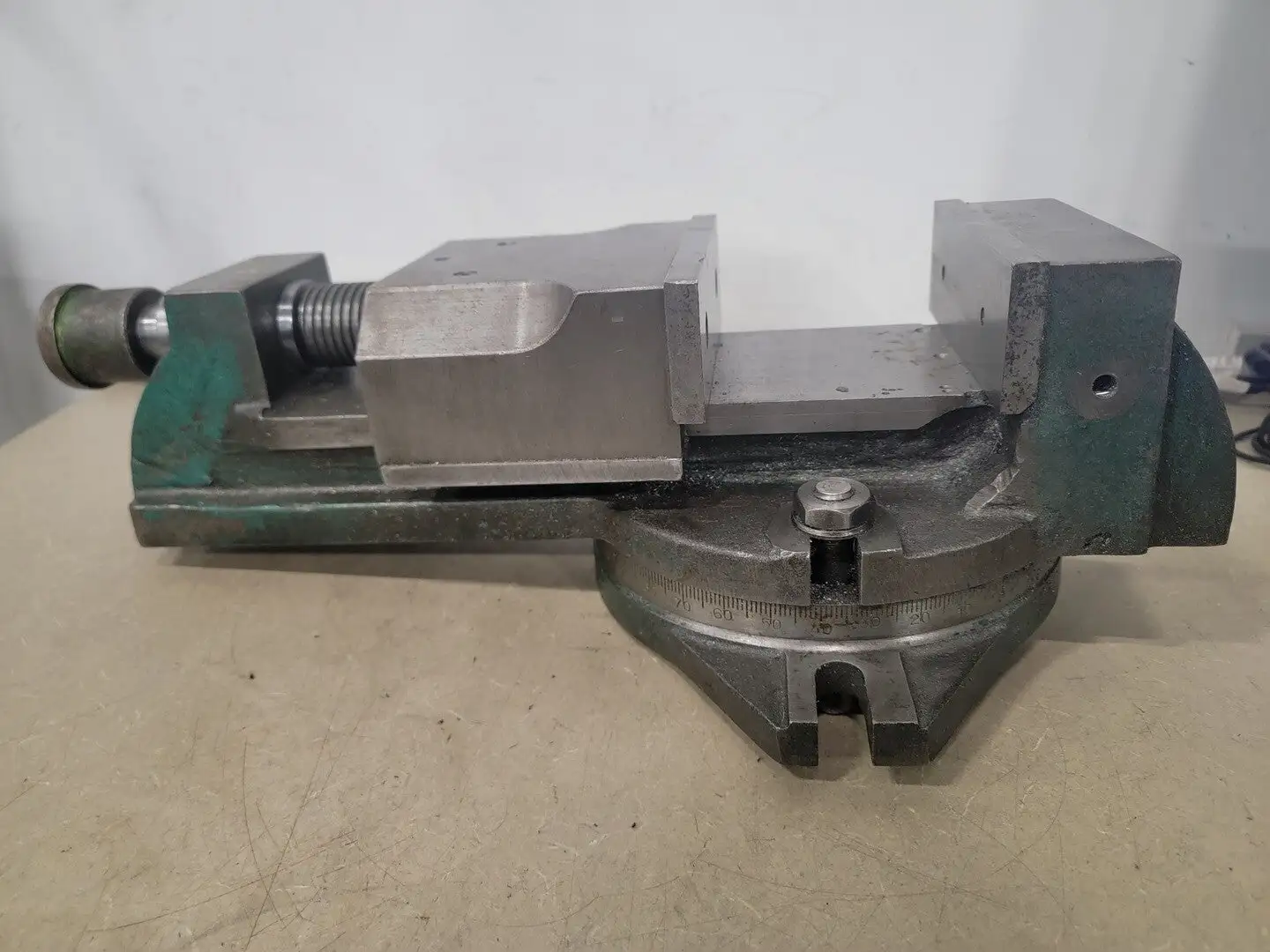 6" Hydraulic Vise