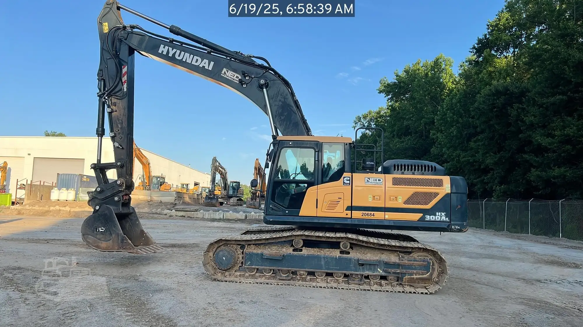 Used 2022 HYUNDAI HX300AL Crawler Excavators South Carolina US | National Equipment Dealers #1422507