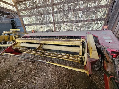 NEW HOLLAND 1465 Harvesting Equipment | Iron Listing (3)
