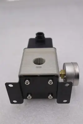 SMC IT402-304BG-X37 E/P Regulator NEW UNIT STOCK K-2544