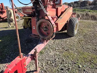 USED 1990 NEW HOLLAND HAYLINER 505