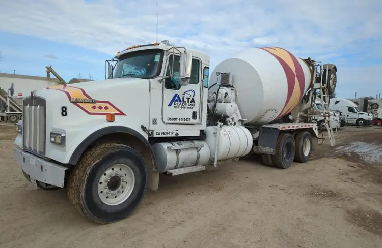 Used 2016 KENWORTH W900 Concrete Mixer Trucks California US | Mitsubishi HC Capital America #444975
