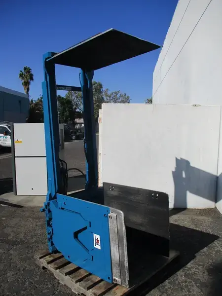 Used RIGHTLINE LCVM003 Forklift Attachments | TNT Industrial #399570
