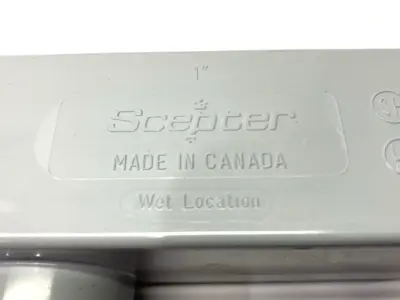 USED SCEPTER PVC CONDUIT BODY RIGHT ANGLE LINE RIGHT REMOVABLE COVER 1"