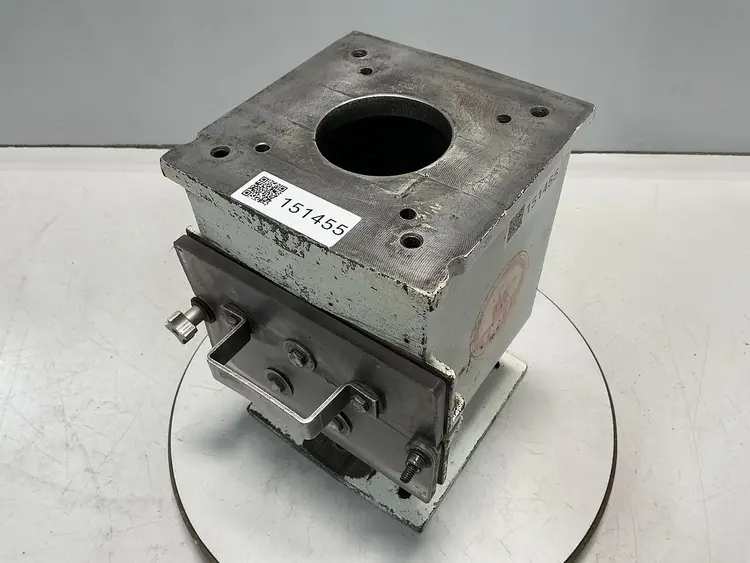 Used METAL FABRICATOR NO MODEL / NO TAG Magnets Michigan US | Ideal Machinery #689717