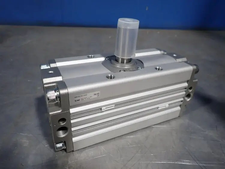 Used SMC CDRA1BS100100CZ Pumps Ohio US | HGR 24 #802140