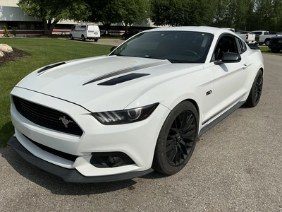USED 2016 FORD MUSTANG
