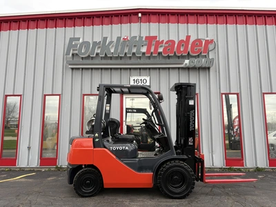 USED 2012 TOYOTA 8FGU25