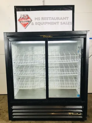 2 Sliding Glass Door Display Refrigerator True GDM-41SL-54-LD Tested & Working