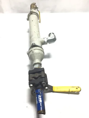 Numatics ADLG04G04G03G Drip Leg Valve and Shut Off Valve Ends