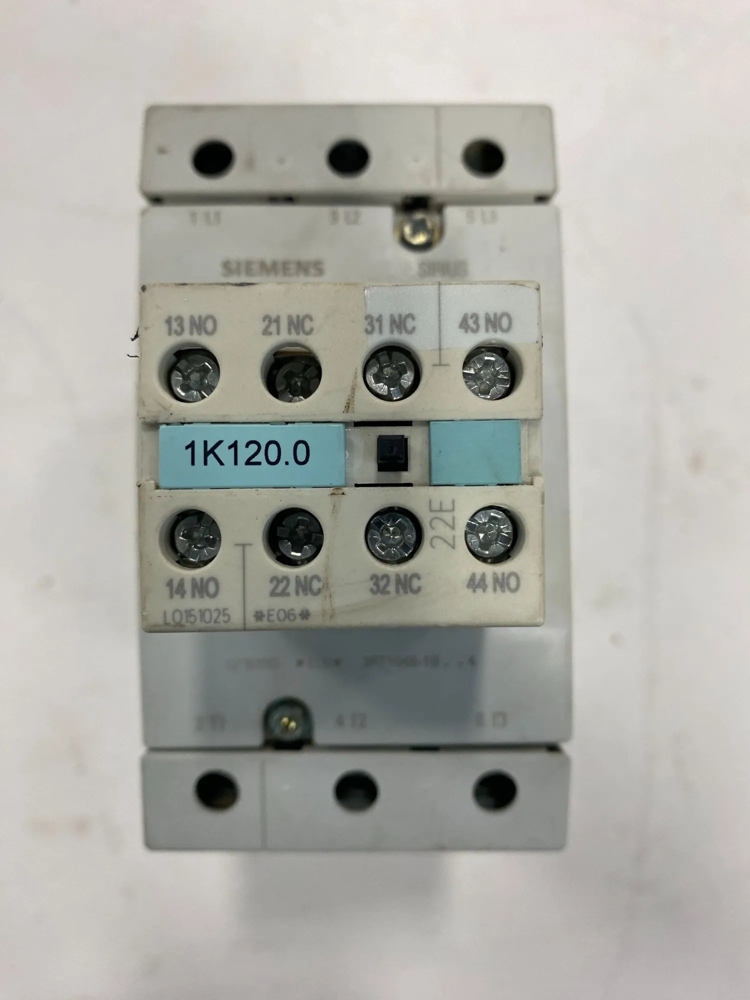 USED SIEMENS 3RT1045-1BB44