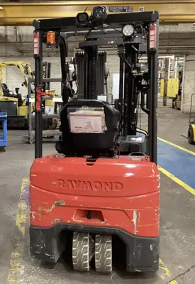 Used 2021 RAYMOND 4460C35S 4-Wheel Sit down Electric Counterbalance Forklifts Illinois US | Forklift Exchange #1274598