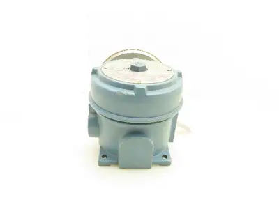 United Electric J120-532 Pressure Switch 50 To 50" WC VAC Explosion Proof 50 PSI