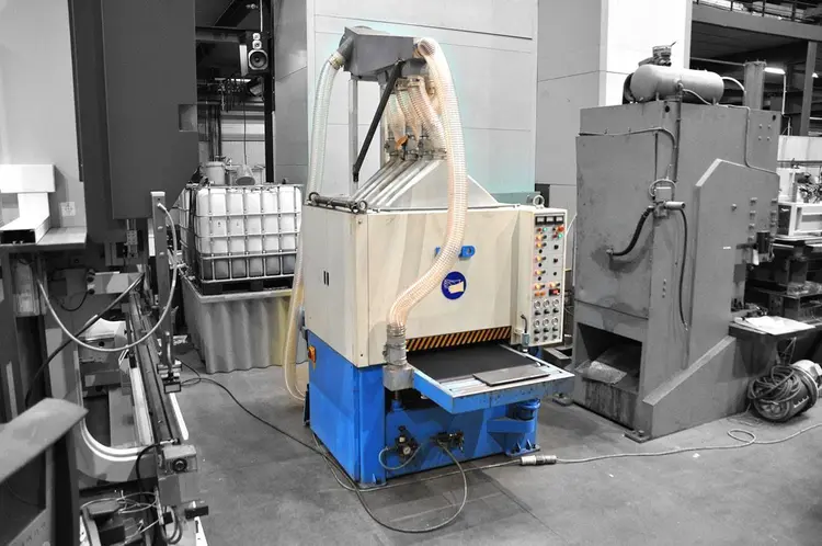 Used LVD TMSB 800 MM 3 GRINDING BELTS Belt Grinders Including Sanders BE | Apt International N.V #362086