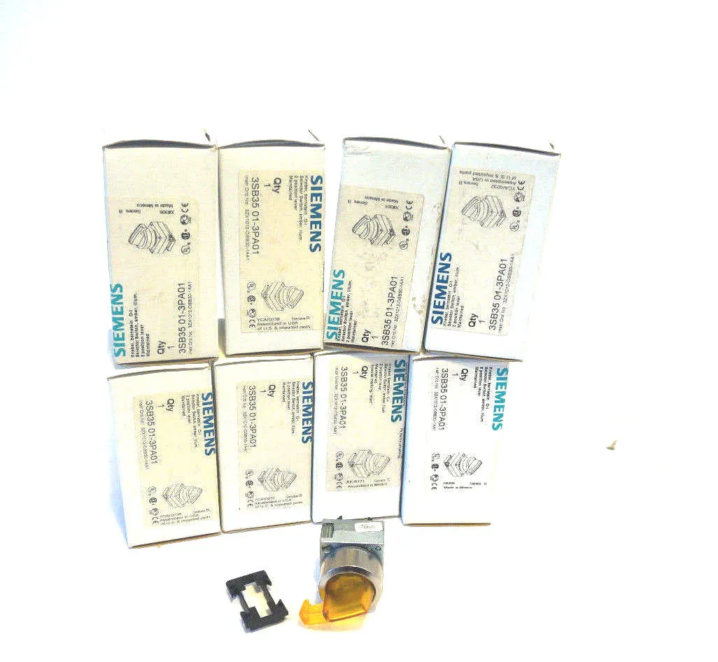 8 NEW SIEMENS 3SB3501-3PA01 SELECTOR SWITCHS 3SB35013PA01
