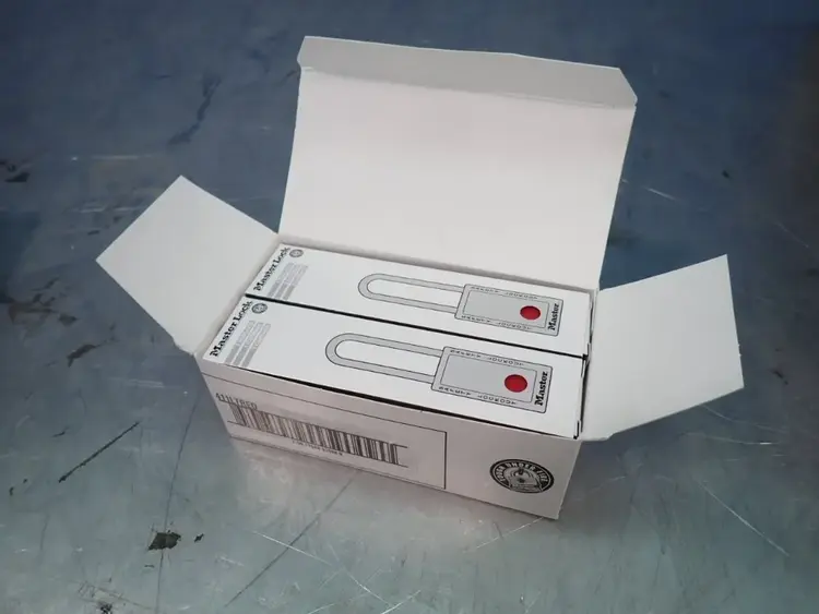 New | in-Stock MASTER LOCK 411LTRED Miscellaneous MRO | HGR 24 #750741