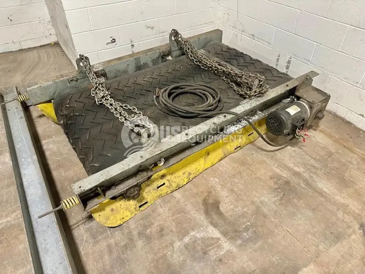 Used UNKNOWN MANUFACTURER: USED 44" X 40" CROSSBELT MAGNET Magnetic Separators New York US | US Recycling Equipment #721348