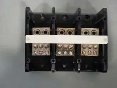 USED ALLEN-BRADLEY 1492-PD3C263