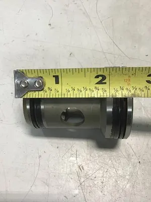 USED VICKERS 25-D10-30