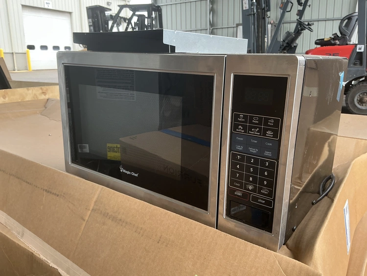 Used MAGIC CHEF MCG99WARS Restaurant Small Appliances Michigan US | Miedema Asset Management Group #1419509