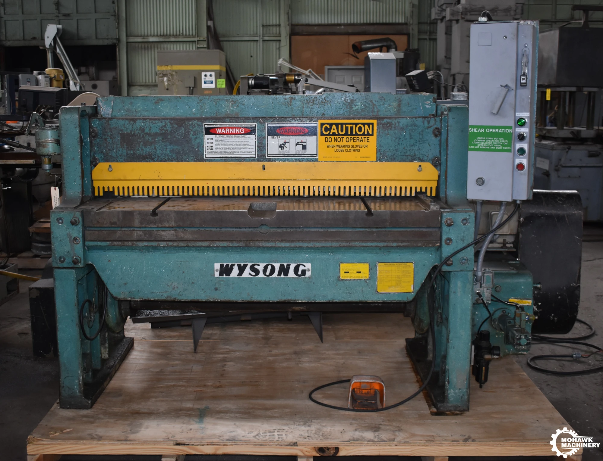 52" x 10 GA WYSONG "1052" MECHANICAL POWER SQUARING SHEAR w/AIR CLUTCH - REAR OPERATED MANUAL BACK GAUGE
