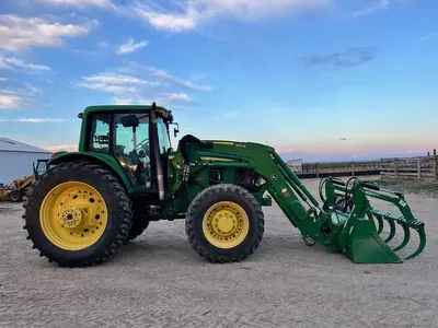 USED 2009 JOHN DEERE 7330 PREMIUM