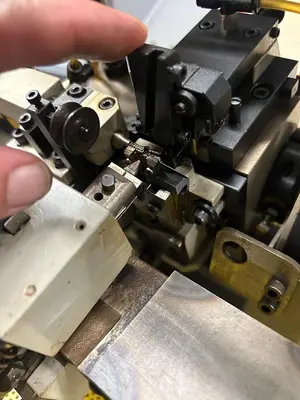 8591-100 MCA Single Curb Chain Making Machine, Model RP006
