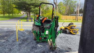 USED 2022 Deere 2038R