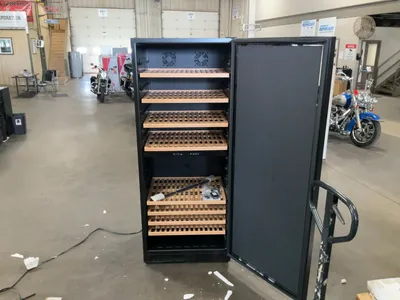 Used VINOTEMP EL-300GFEBRR Bottle Coolers Michigan US | Miedema Asset Management Group #1437308