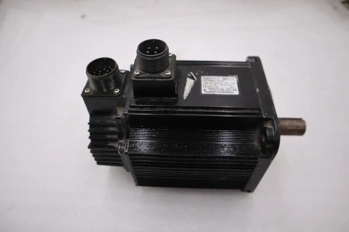 YASKAWA SGMGV-13D3A61 AC SERVO MOTOR SGMGV13D3A61 STOCK H1574