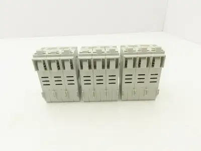 Allen Bradley 1492-FB3C30-L Fuse Holder 30 Amp 3 Pole 600V Indicator Lot of 3