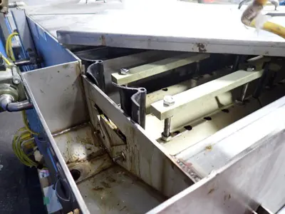 CRYSTAL FILTRATION CONTINUOUS FILTER COOLANT SYSTEM, WITH DRAG-OUT CONVEYOR : YOBRO #25069