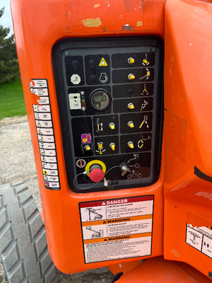 USED 2017 JLG E450AJ