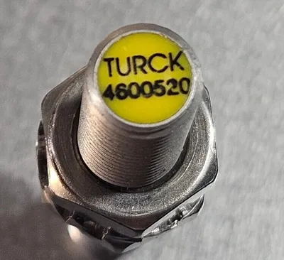 TURCK 4600520 PROXIMITY SENSOR. Loc5E-19