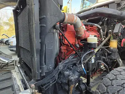USED 2012 PETERBILT 388