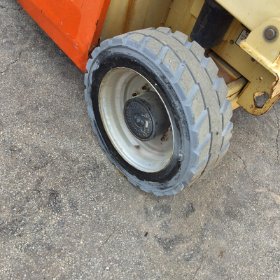 USED 2014 JLG 4069LE