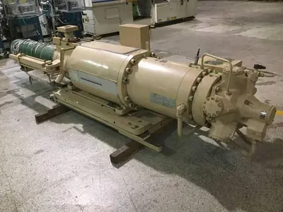 USED ENGEL ES 4400/750 / IU 90MM