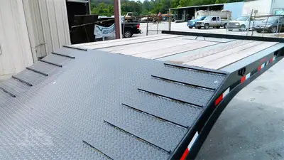 New | in-Stock 2027 PITTS LB35-38CS Lowboy Trailers Tennessee US | LMI Tennessee LLC #1504908